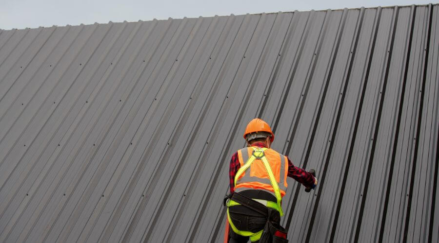 Expert Emergency Roof Repairs services in Augusta, MI